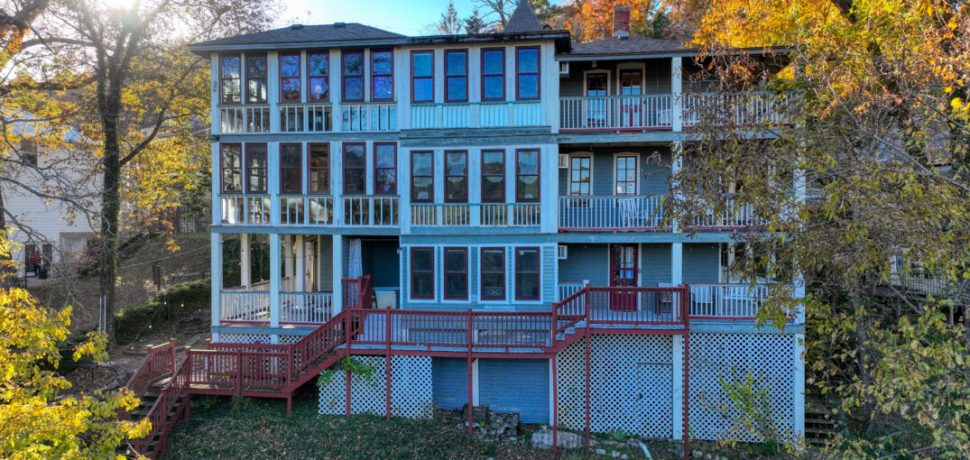 Piedmont on Spring in Downtown Eureka Springs