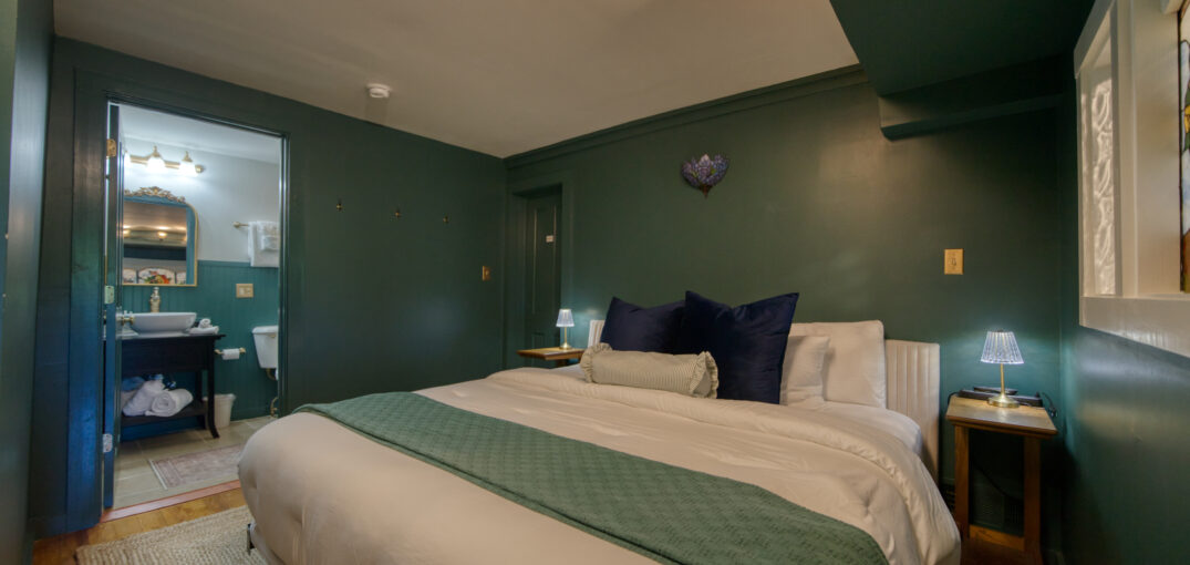 Bed room
