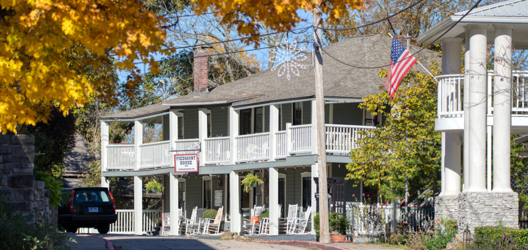 Piedmont on Spring in Downtown Eureka Springs