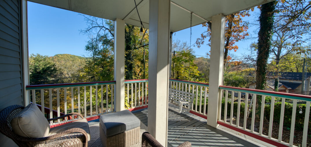 Hideaway at Piedmont on Spring in Downtown Eureka Springs