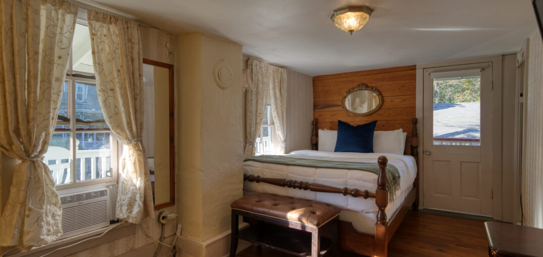 Four poster at the Piedmont on Spring in downtown Eureka Springs